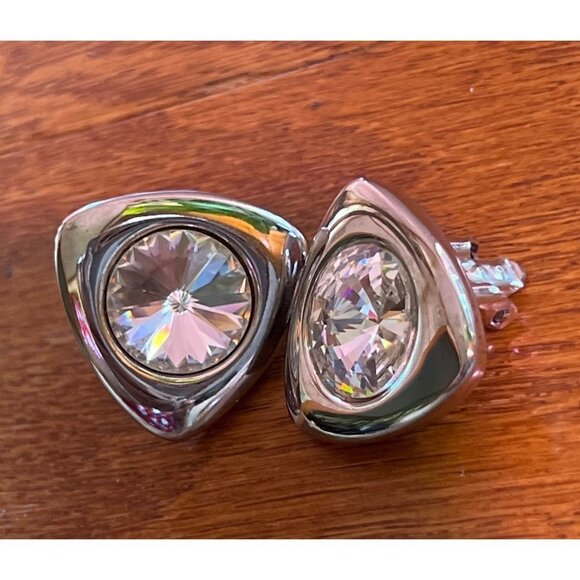 Vintage Modern Triangle Silver Clip-On Earrings - Picture 1 of 6